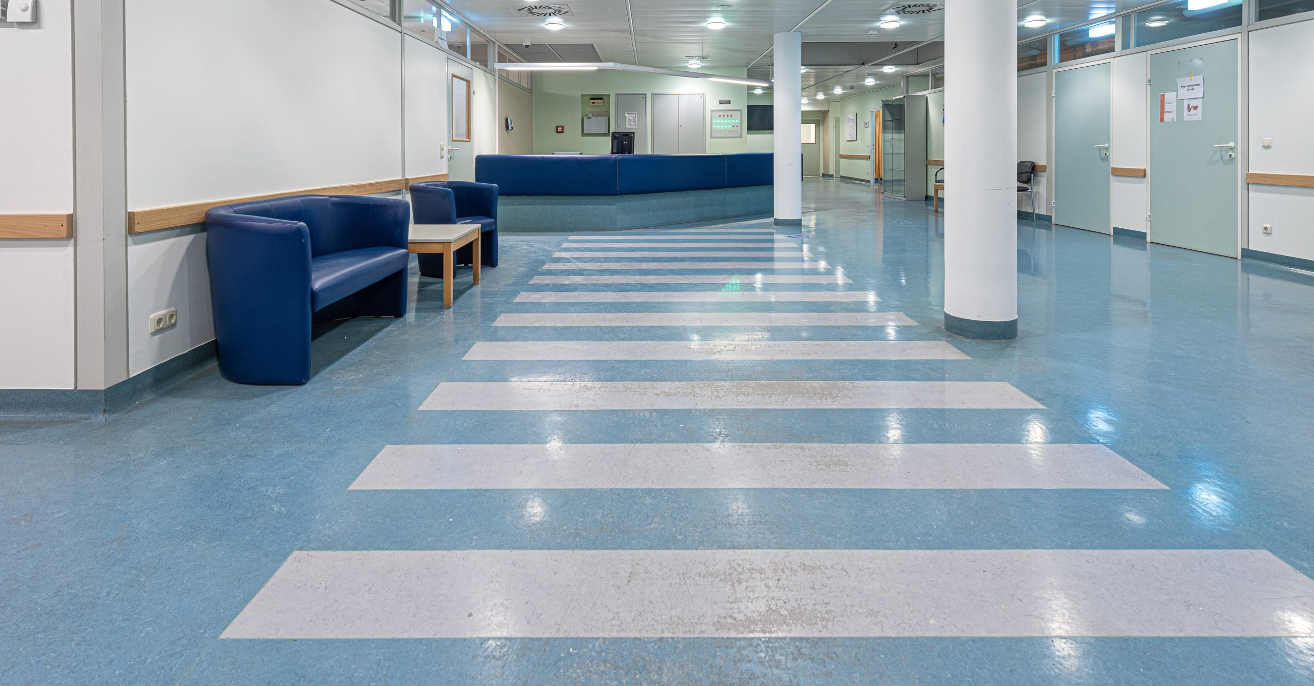 piso hospitalar renovação de deck