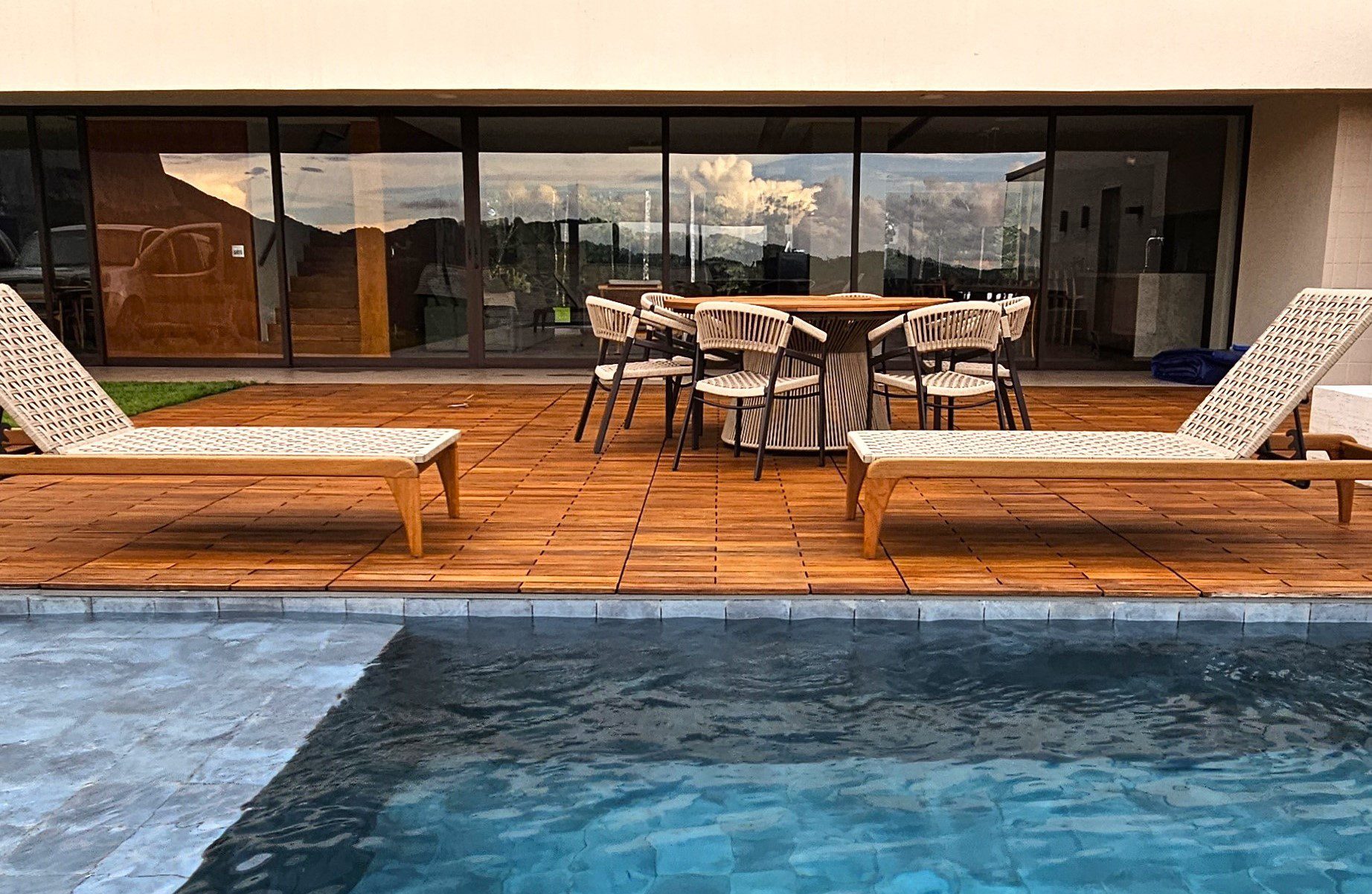 como cuidar do deck renovação de deck