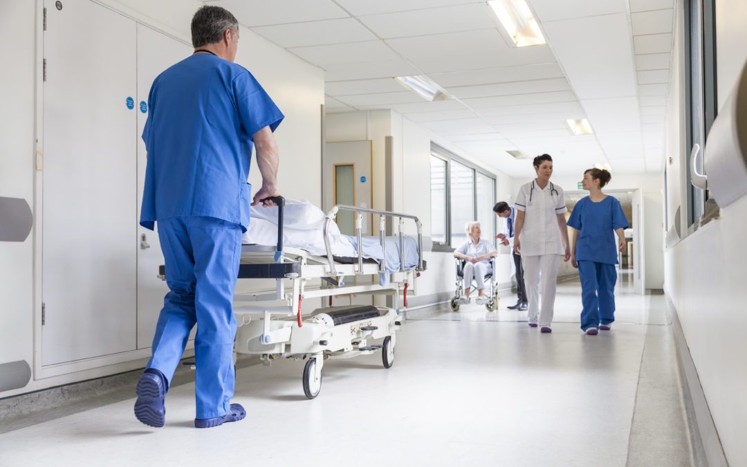 Piso de hospital: como fazer a manutenção adequada?